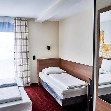 Mcdreams Muenchen-nord Szálloda 2*